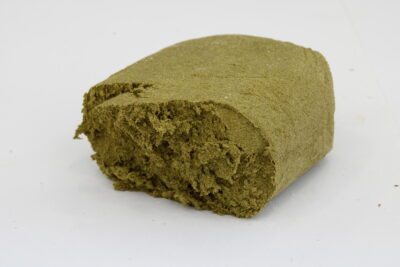 AMG13 CBD Hash Nahaufnahme